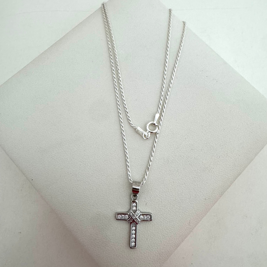 Cadena con Cruz de plata .925